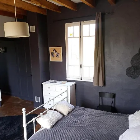 Les 7 Roches 6 Couchages Holiday home Les Eyzies