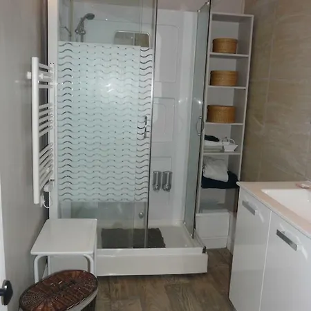 Les 7 Roches 6 Couchages * Les Eyzies