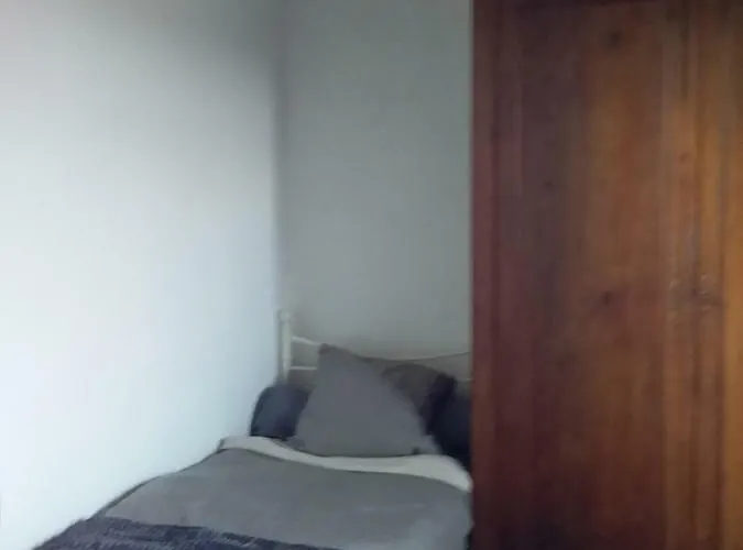 Les 7 Roches 6 Couchages Feriehus