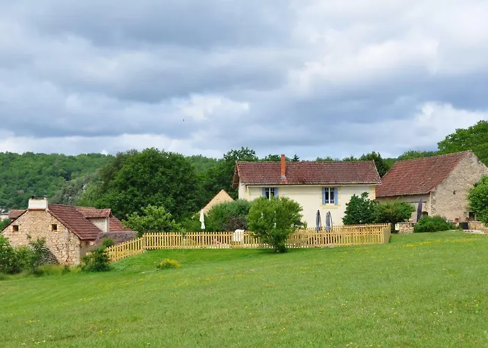 Les 7 Roches 6 Couchages Feriehus